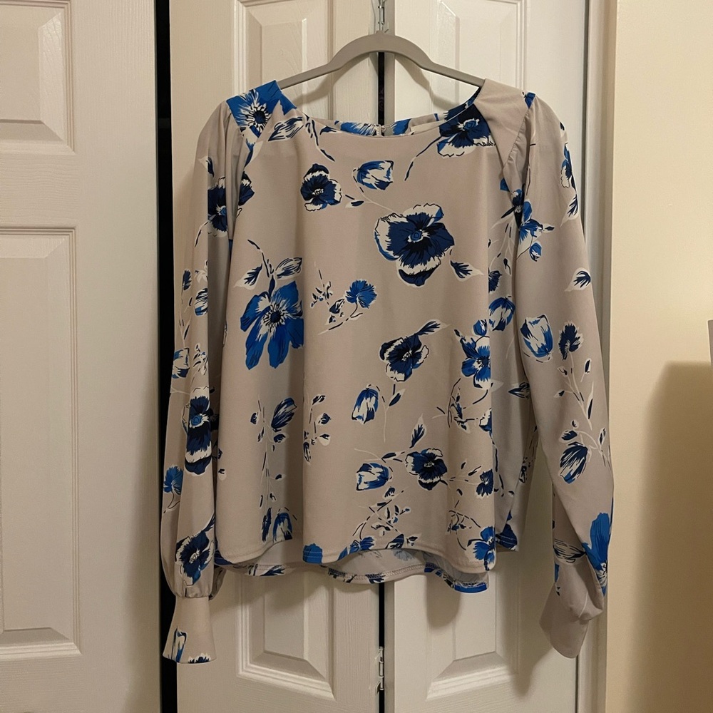 Womens Blue and Cream Floral Top